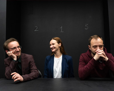 Лицом к стене